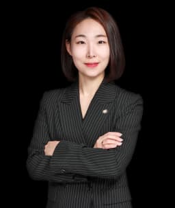 사건담당변호사 윤자영